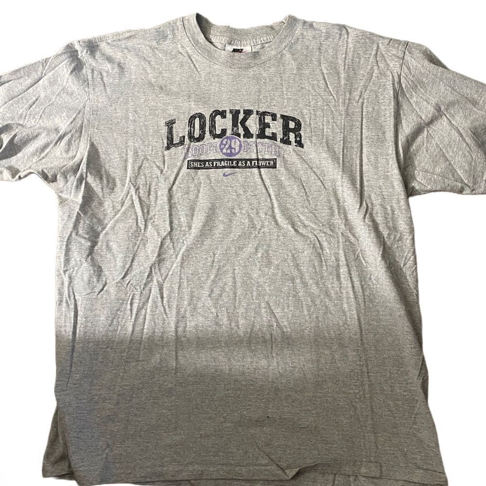 Mens Vintage Nike Locker Room Myths She’s as Fragile as a Flower Tshirt